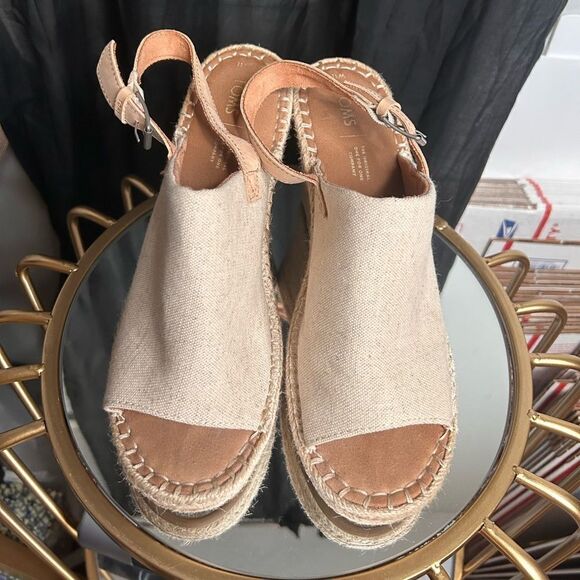 TOMS Monica Wedge Heel Sandals - Picture 2 of 5